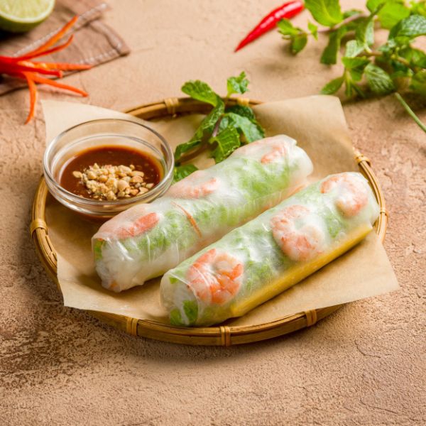 Mâm cơm chuẩn vị