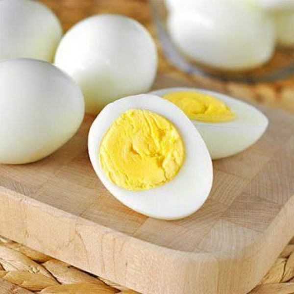 Gà kho sả ớt, Canh bí xanh, Trứng luộc, Rau kho quẹt