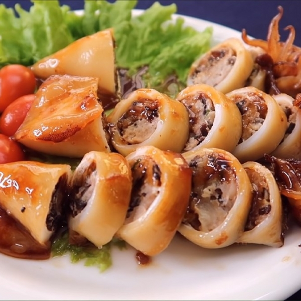 Mực ống dồi thịt