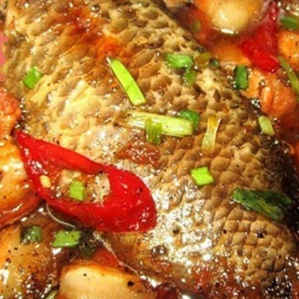 Cá rô kho thịt